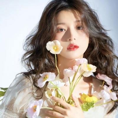 布鲁克斯，草地和可爱脸孔